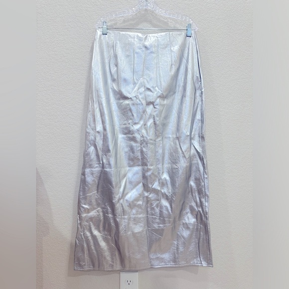 TOPSHOP DOUBLE SPLIT SILVER VINYL MAXI SKIRT - Picture 9 of 13